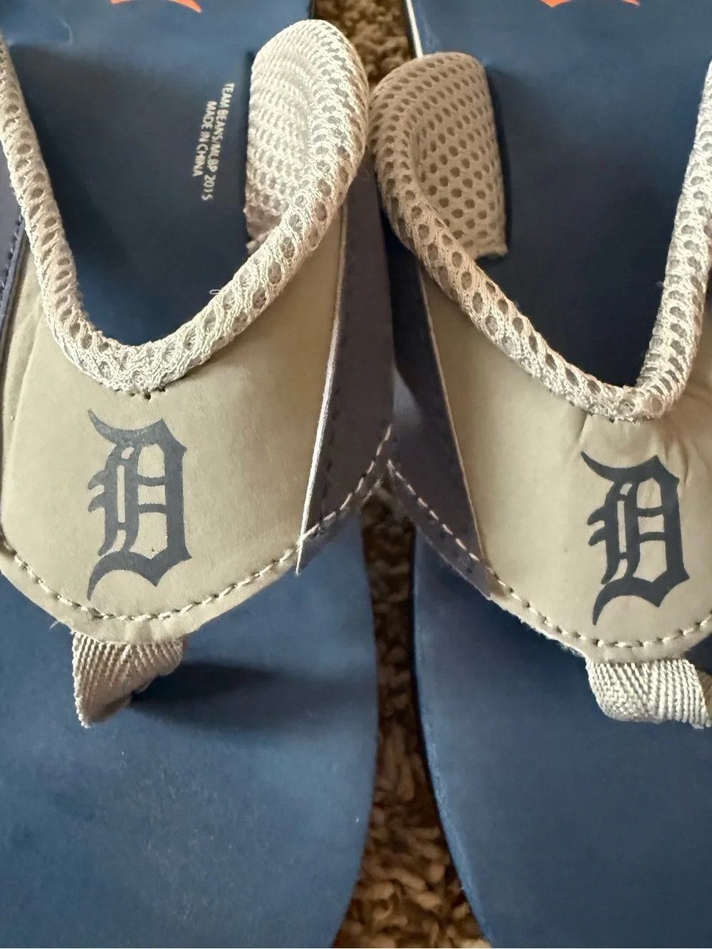 NWOT Detroit Tigers Flip Flops Men’s  Size 10